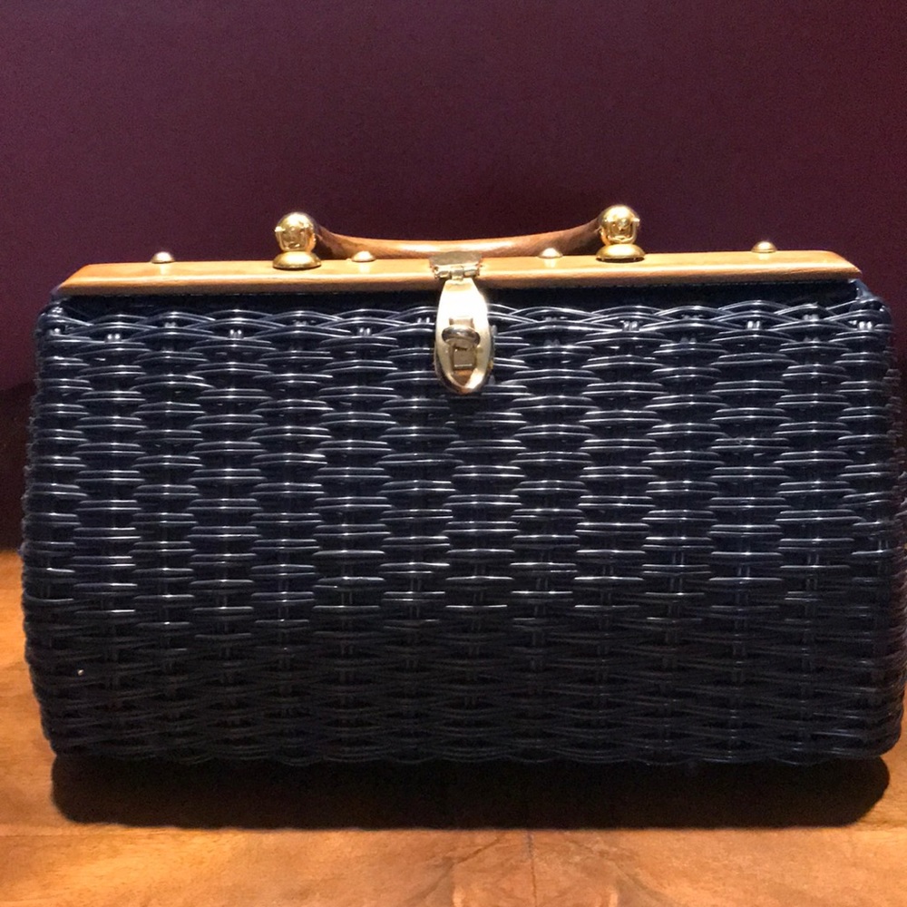 Vintage 1960’s Lesco Lona straw purse, navy blue